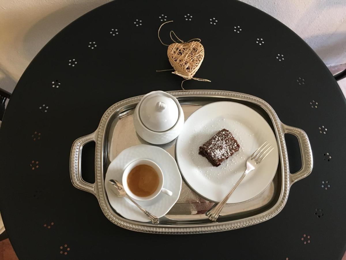 Portale Dei Soli - Room & Breakfast Rolo Exteriör bild